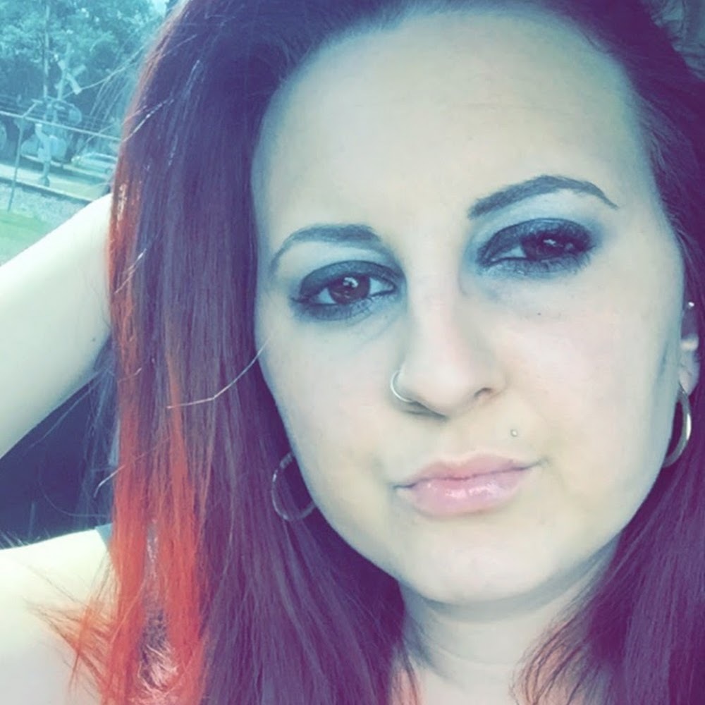 Meet your Posher, Dannielle
